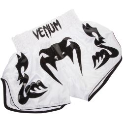 МУАЙ ТАЙ ШОРТИ - VENUM BANGKOK INFERNO MUAY THAI SHORTS -WHITE/BLACK​