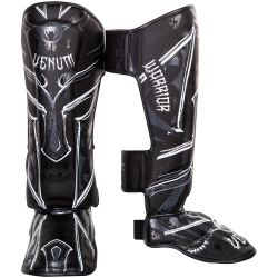 ПРОТЕКТОРИ ЗА КРАКА - VENUM GLADIATOR 3.0 SHINGUARDS - BLACK/WHITE​